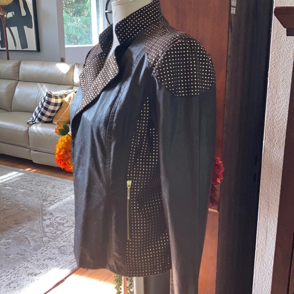 Chico’s’s Brown studded faux leather jacket. - Picture 4 of 7